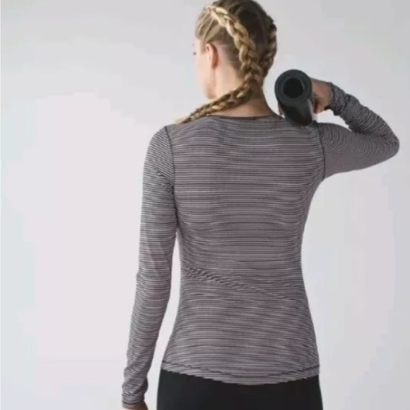 Lululemon/ Striped Sunset Salutation/ Black & grey/ Size US 10 - Picture 3 of 13
